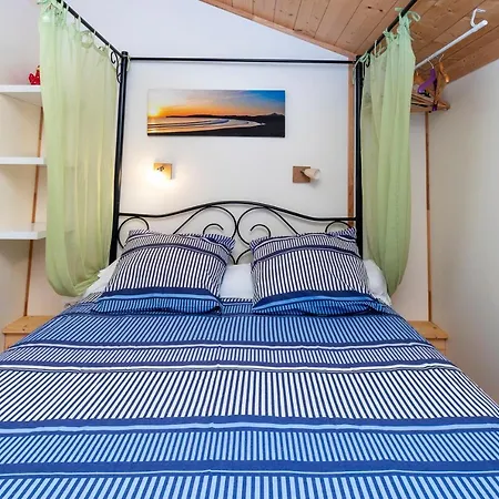 Les Chats Perches 400m G *