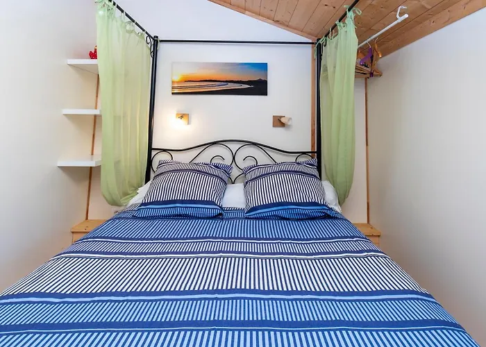 Les Chats Perches 400m G *