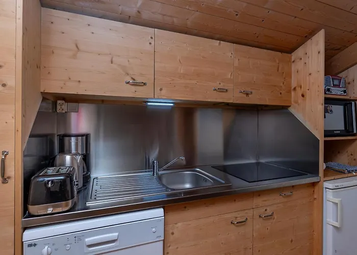 Les Chats Perches 400m G 펜션 *