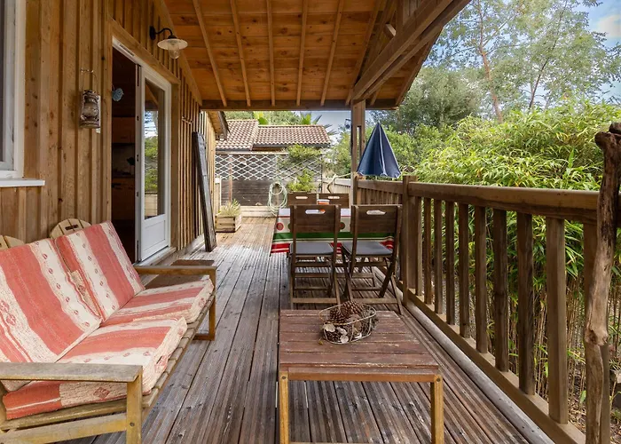 Semesterbostad Les Chats Perches 400m G